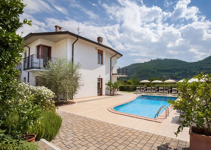 Ca' Le Terrazze With Pool